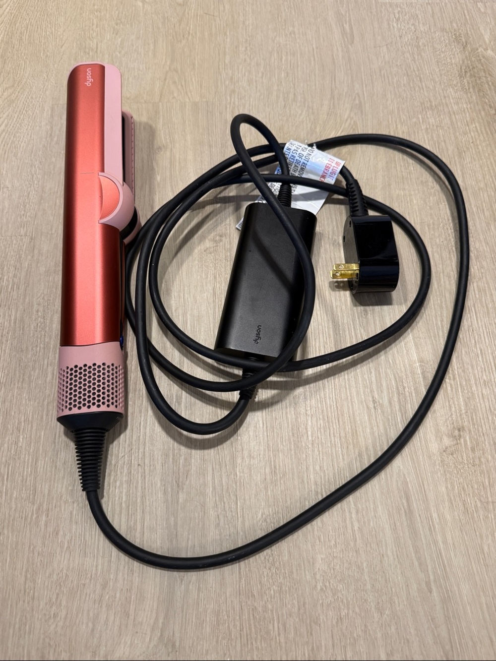 Dyson Airstrair in Strawberry Bronze, great condition!